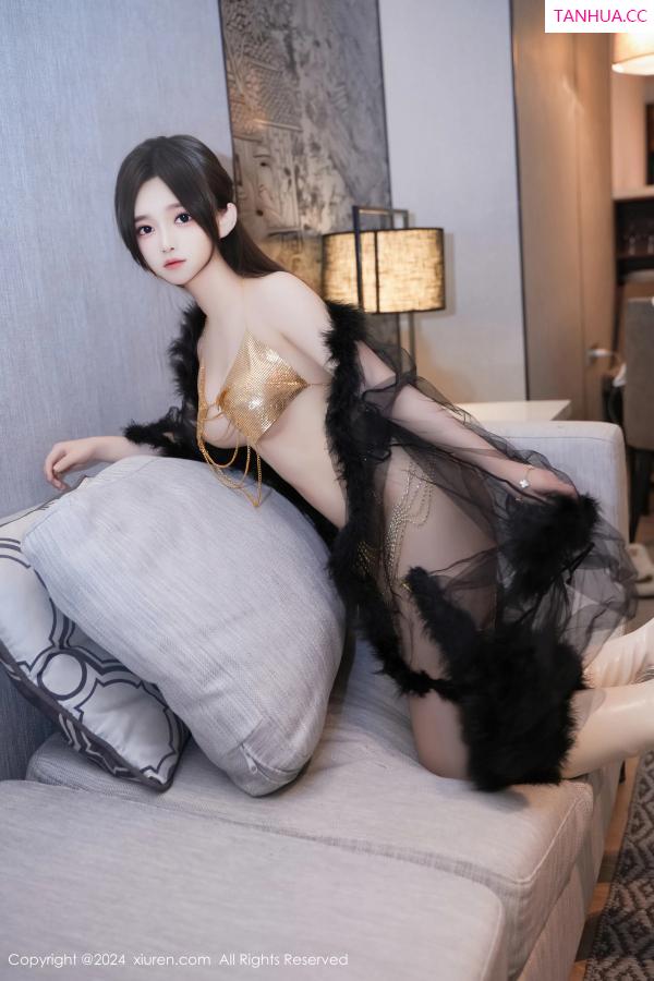   [XiuRen]高清写真图 2024.06.12 No.8686 奶茶味的包子 美腿性感第51张图片